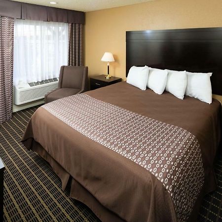 Red Lion Inn & Suites Redding Dış mekan fotoğraf