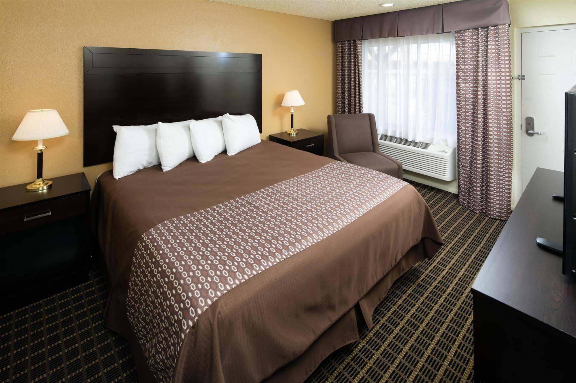 Red Lion Inn & Suites Redding Dış mekan fotoğraf