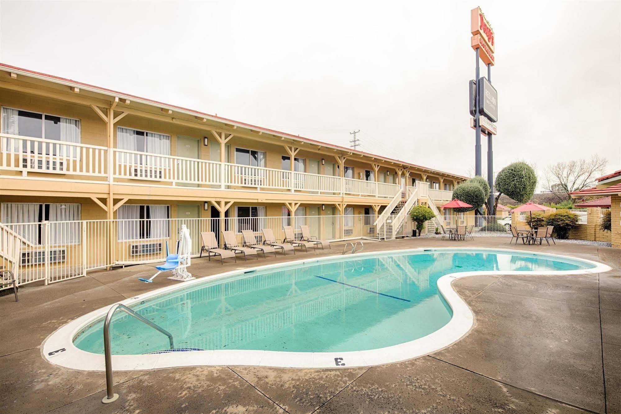 Red Lion Inn & Suites Redding Dış mekan fotoğraf